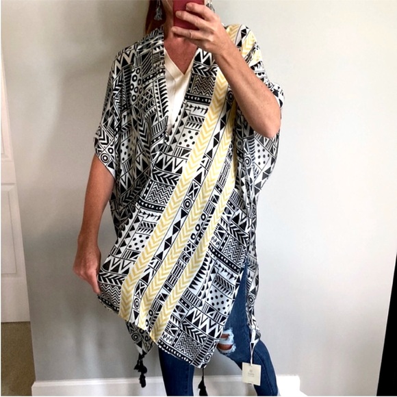 Black White Yellow Geo Print Boho Kimono - Picture 6 of 10